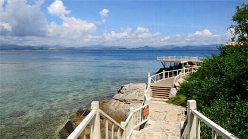 物业有权管理阁楼开窗吗（物业强制要阁楼物业费怎么办）