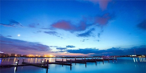 尤慧兰的教育背景是什么（尤慧兰的教育背景是什么样的）